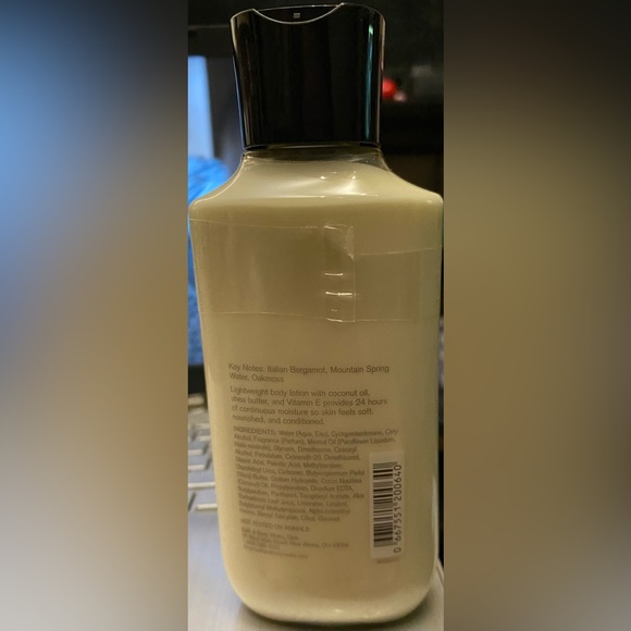 Brand new freshwater bath and body lotion - Picture 2 of 3